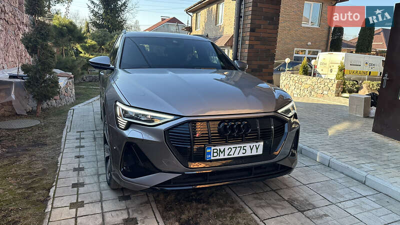 Audi e-tron 2021