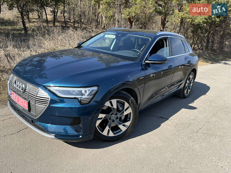Внедорожник / Кроссовер Audi e-tron 2020 в Днепре