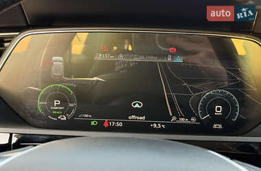 Внедорожник / Кроссовер Audi e-tron 2019 в 