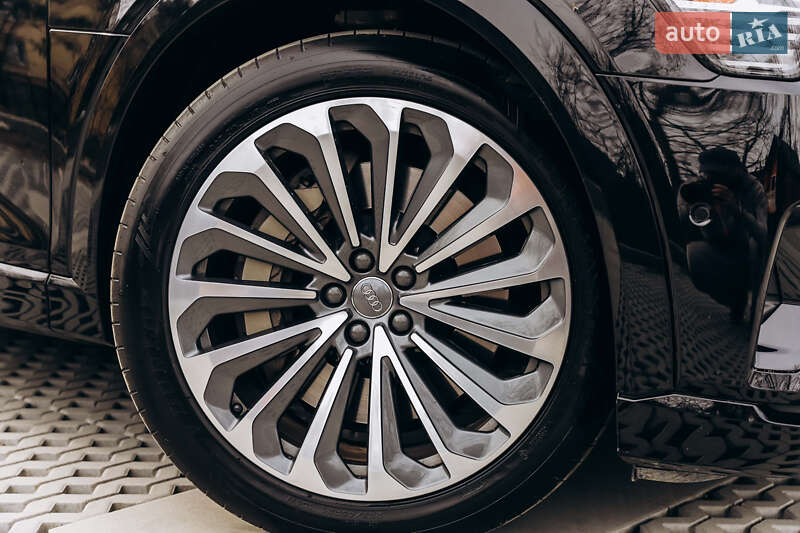Внедорожник / Кроссовер Audi e-tron 2019 в Самборе фото 36 Внедорожник / Кроссовер Audi e-tron 2019 в Самборе