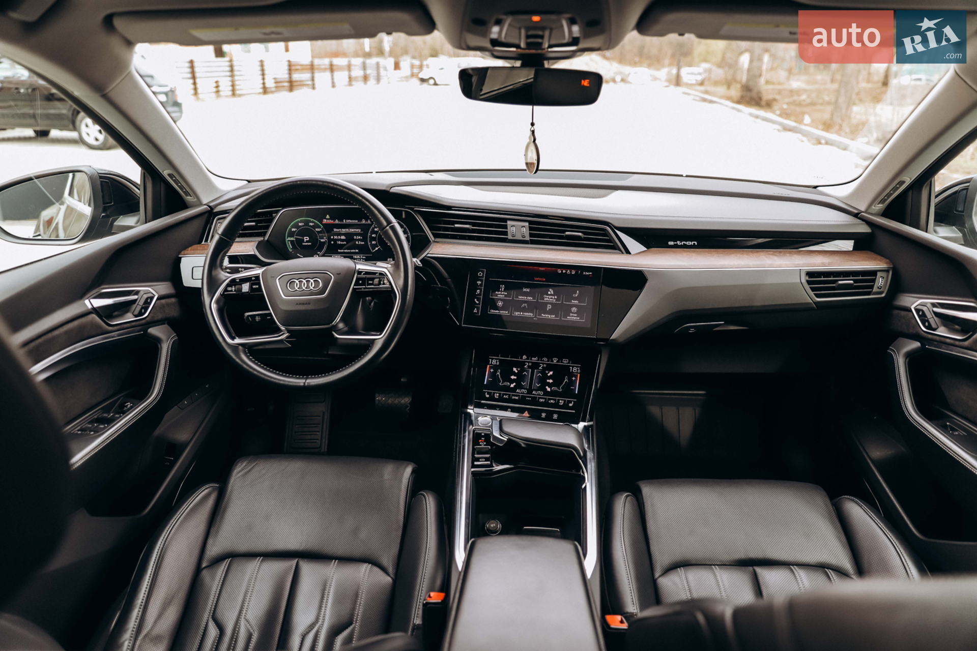 2019 Audi e-tron - мініатюра 70