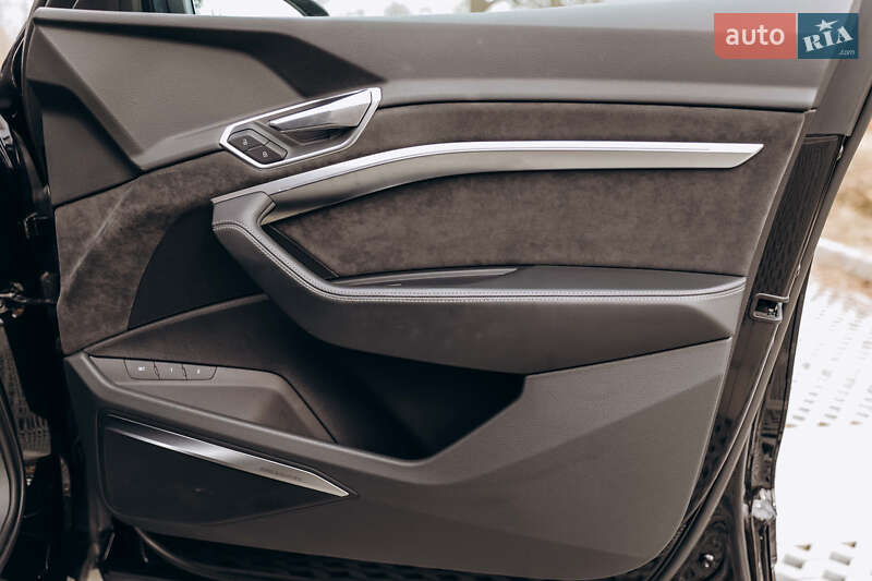 Внедорожник / Кроссовер Audi e-tron 2019 в Самборе фото 5 Внедорожник / Кроссовер Audi e-tron 2019 в Самборе