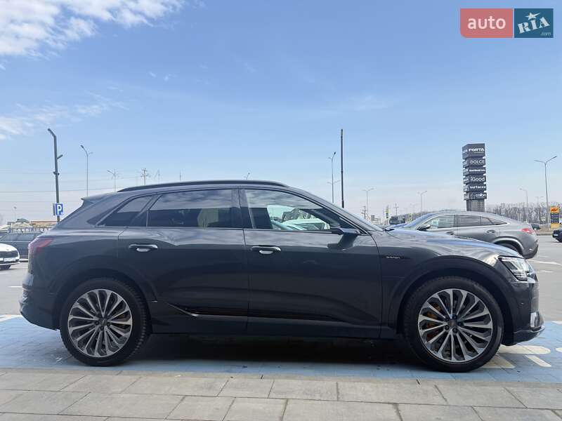 Внедорожник / Кроссовер Audi e-tron 2019 в Луцке фото 9 Внедорожник / Кроссовер Audi e-tron 2019 в Луцке