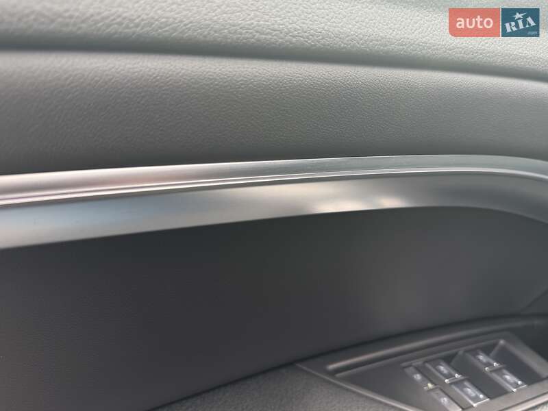 Внедорожник / Кроссовер Audi e-tron 2019 в Луцке фото 24 Внедорожник / Кроссовер Audi e-tron 2019 в Луцке