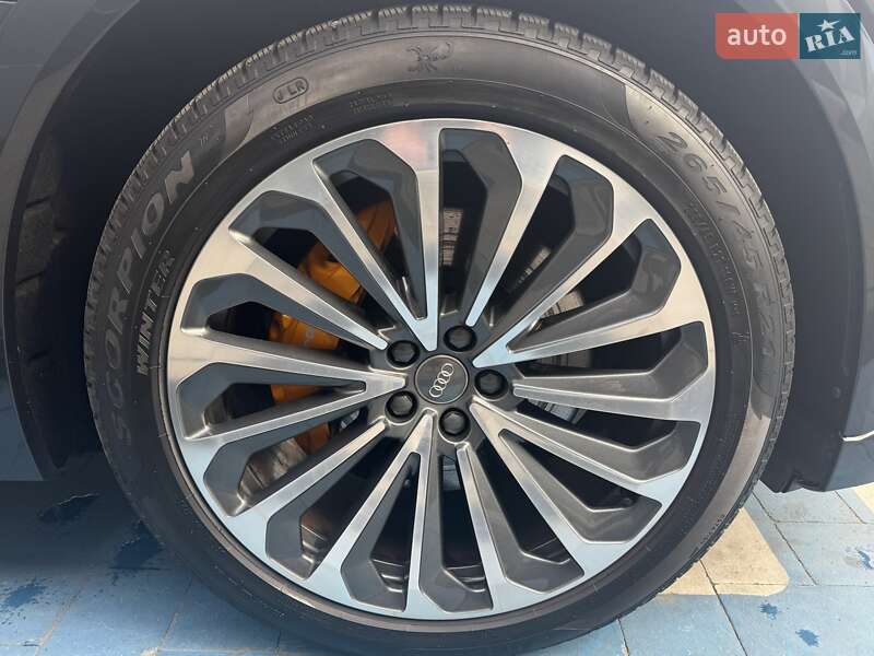 Внедорожник / Кроссовер Audi e-tron 2019 в Луцке фото 32 Внедорожник / Кроссовер Audi e-tron 2019 в Луцке