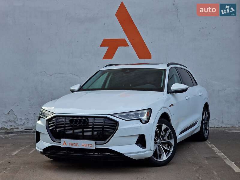 Внедорожник / Кроссовер Audi e-tron 2020 в 