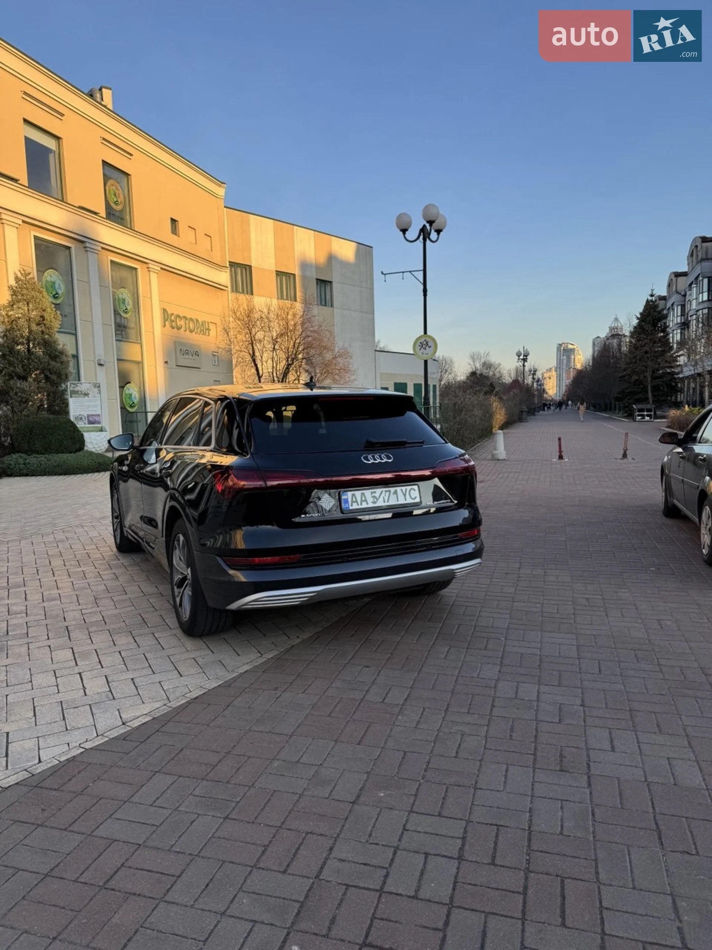 2019 Audi e-tron - мініатюра 6