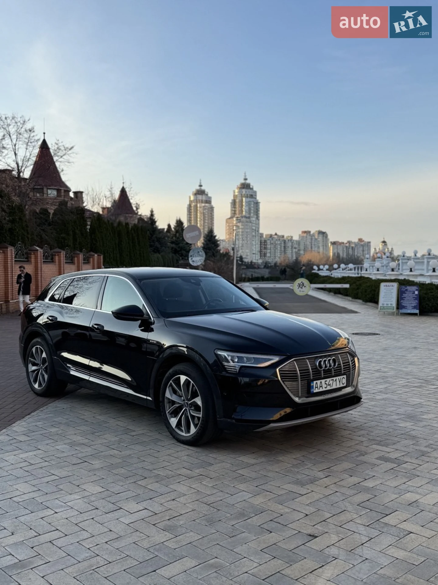 2019 Audi e-tron - мініатюра 12
