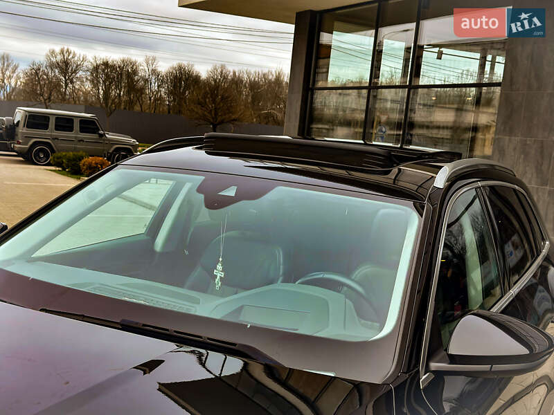 Внедорожник / Кроссовер Audi e-tron 2019 в Ужгороде