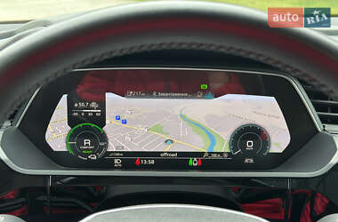 Внедорожник / Кроссовер Audi e-tron 2019 в 
