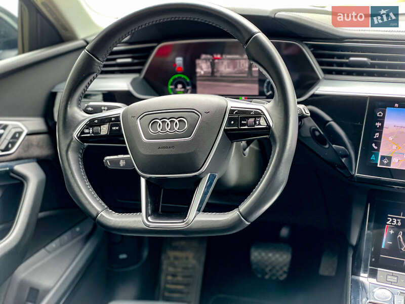 Внедорожник / Кроссовер Audi e-tron 2019 в Ужгороде