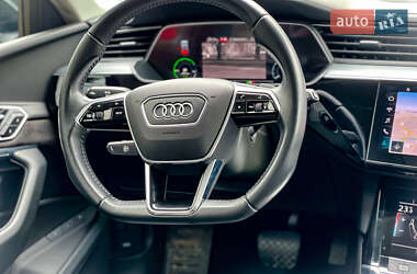 Внедорожник / Кроссовер Audi e-tron 2019 в 