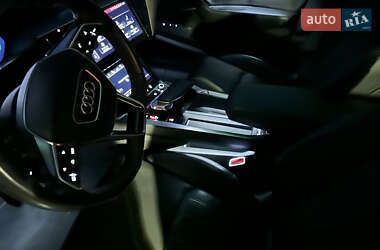 Внедорожник / Кроссовер Audi e-tron 2019 в 