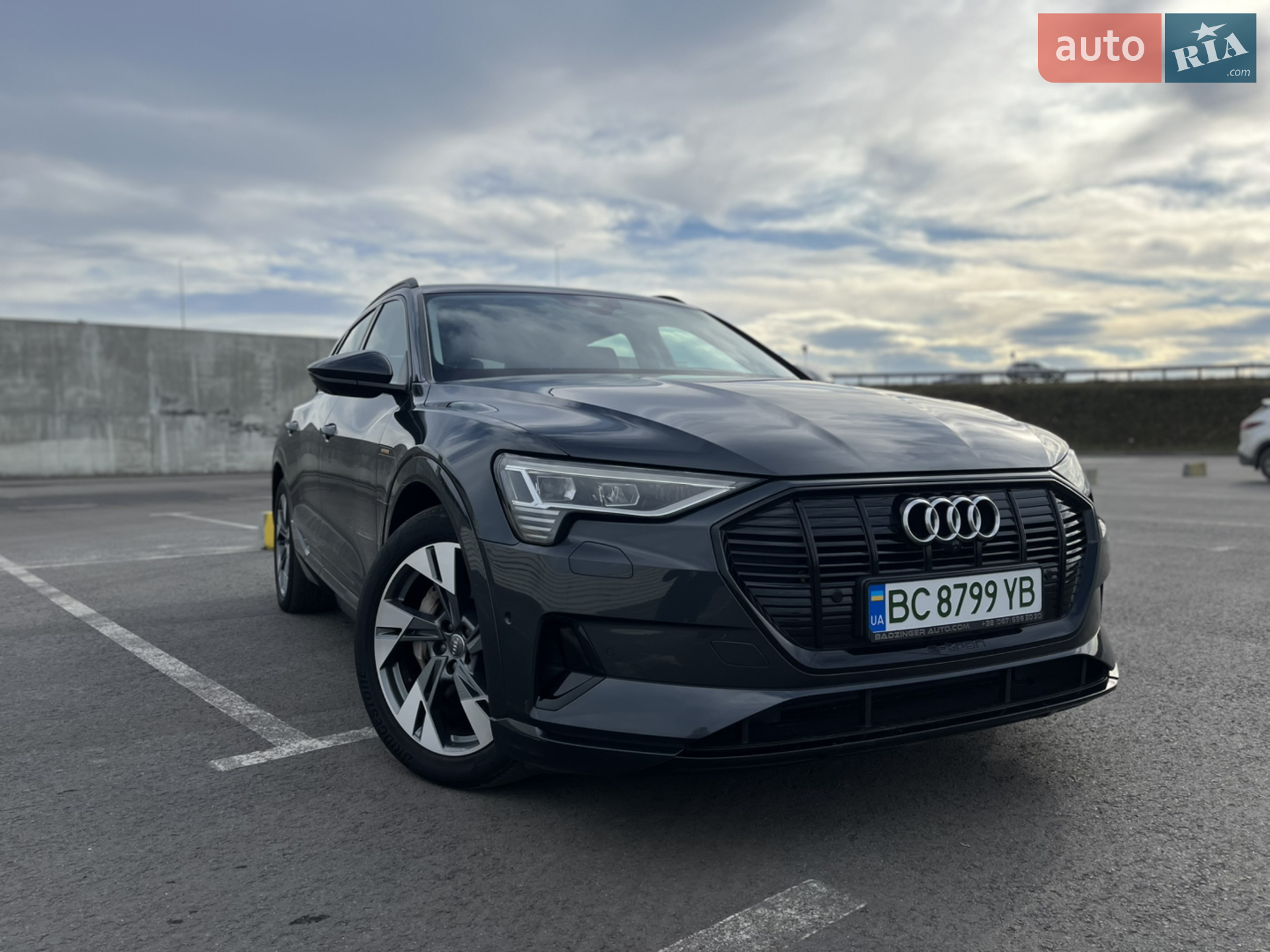 2020 Audi e-tron - фото 1