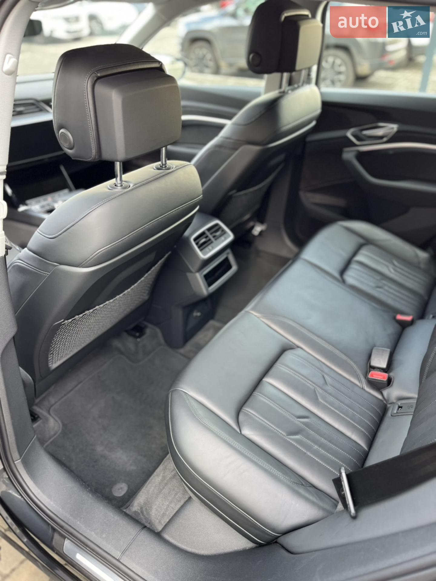 2020 Audi e-tron - мініатюра 60