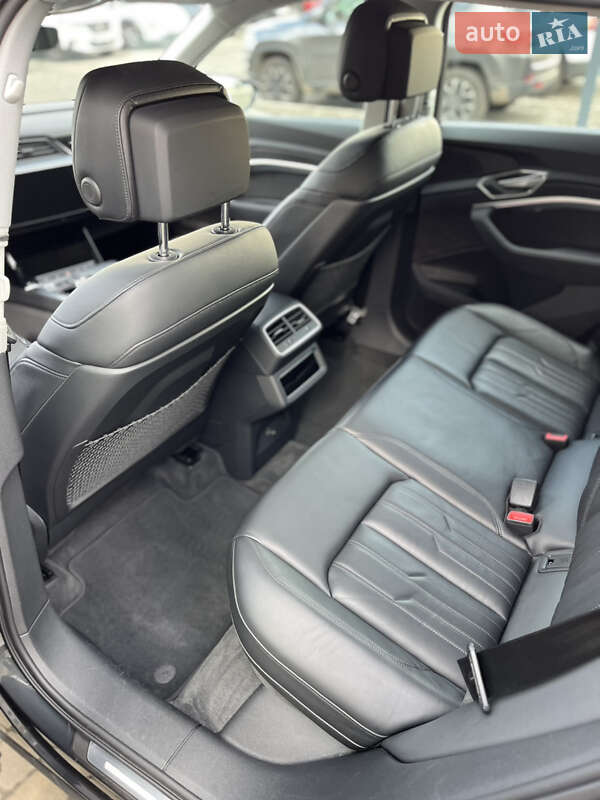 Внедорожник / Кроссовер Audi e-tron 2020 в Львове
