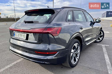 Внедорожник / Кроссовер Audi e-tron 2020 в 
