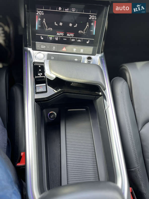 Внедорожник / Кроссовер Audi e-tron 2020 в Львове