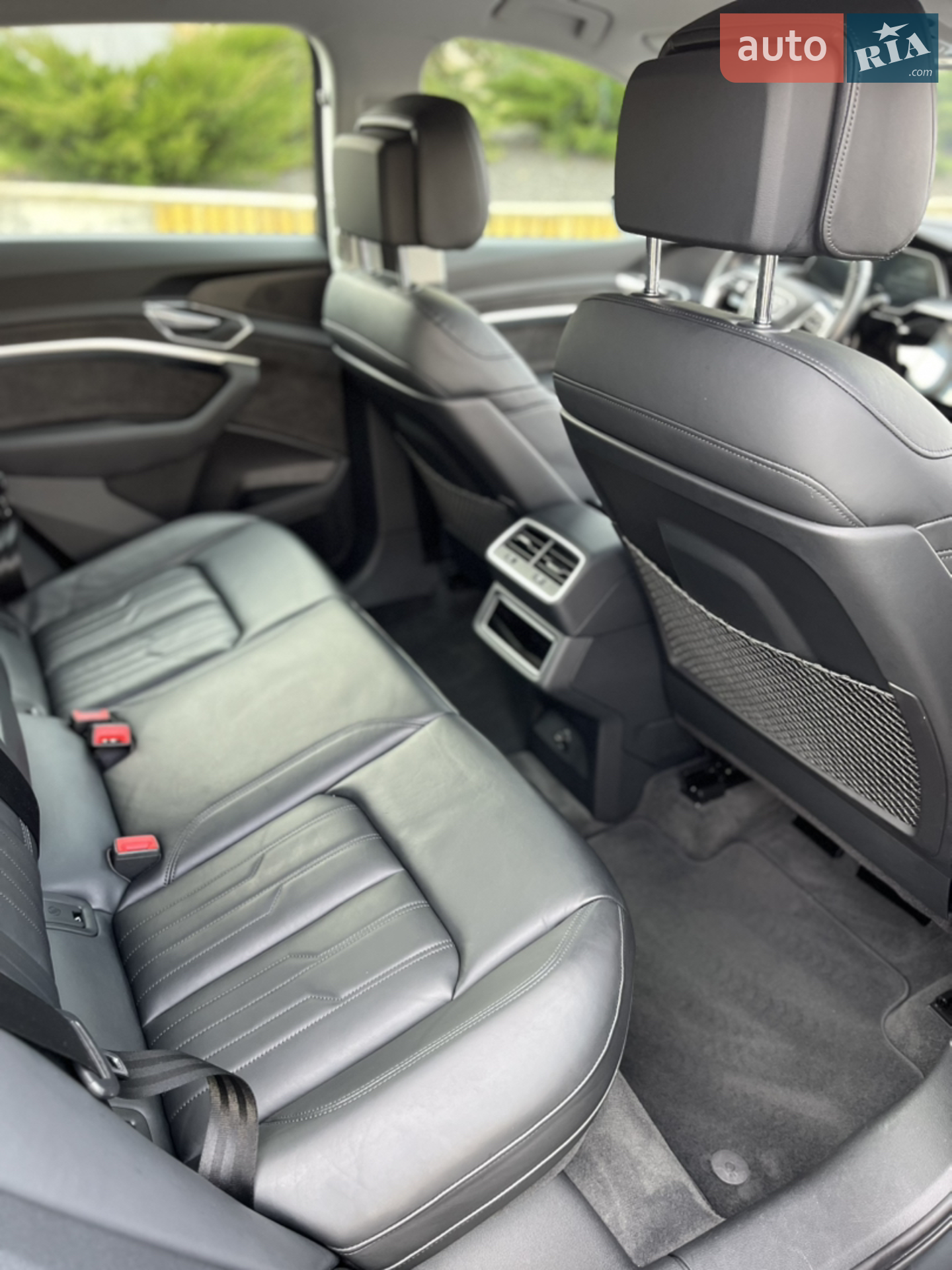 2020 Audi e-tron - мініатюра 165