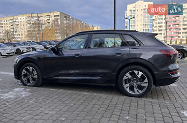 Внедорожник / Кроссовер Audi e-tron 2020 в 