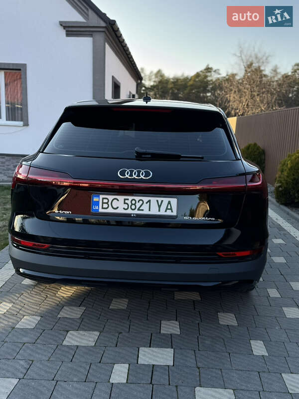 Позашляховик / Кросовер Audi e-tron 2021 в Золочеві
