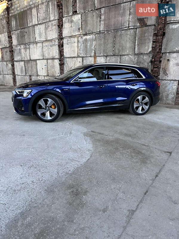 Внедорожник / Кроссовер Audi e-tron 2020 в Львове