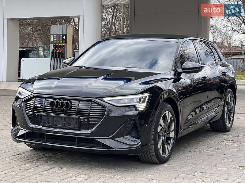 Внедорожник / Кроссовер Audi e-tron 2022 в Днепре фото 3 Внедорожник / Кроссовер Audi e-tron 2022 в Днепре