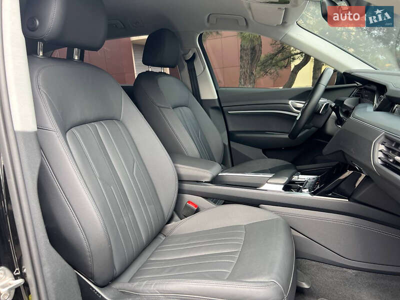 Внедорожник / Кроссовер Audi e-tron 2022 в Днепре фото 50 Внедорожник / Кроссовер Audi e-tron 2022 в Днепре