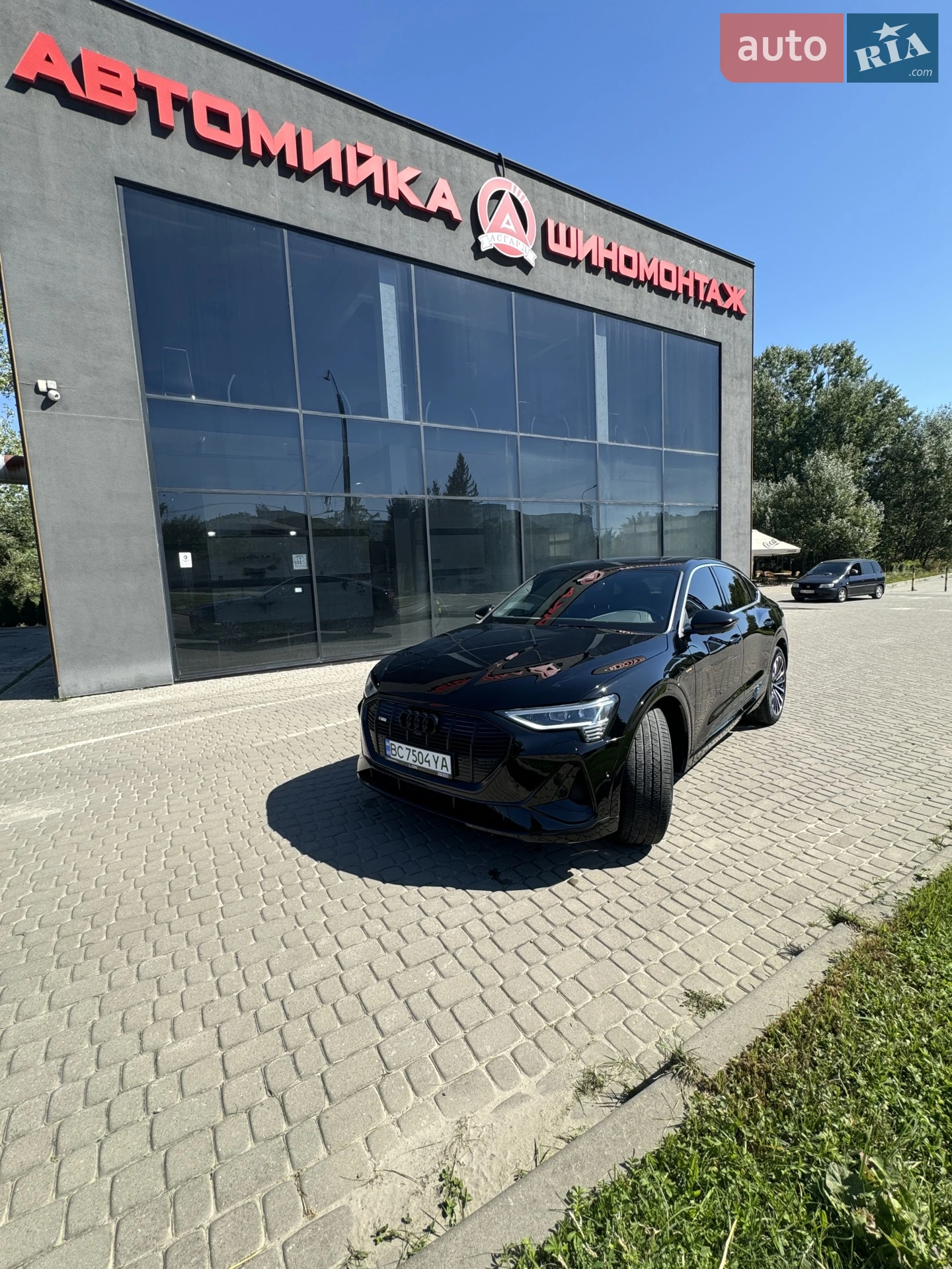 2022 Audi e-tron - мініатюра 3