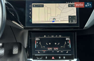 Внедорожник / Кроссовер Audi e-tron 2020 в 