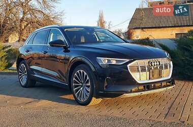 Внедорожник / Кроссовер Audi e-tron 2019 в 