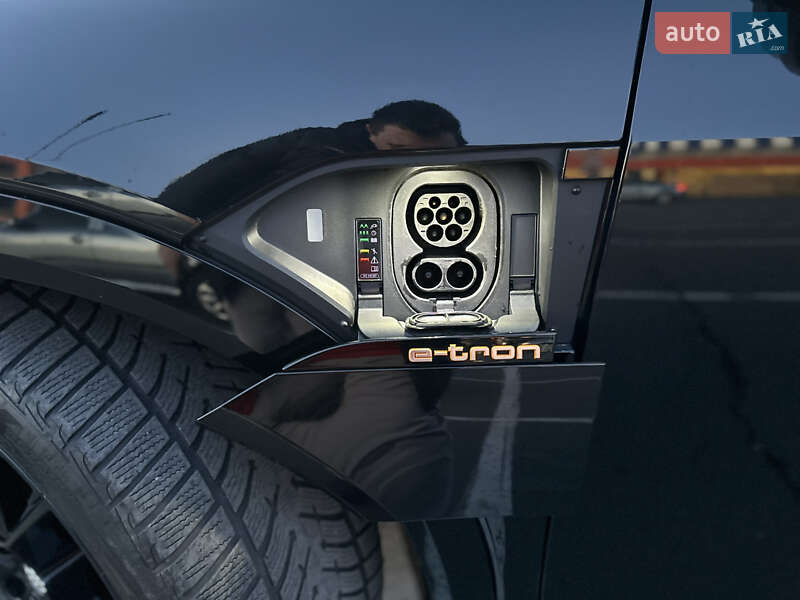 Внедорожник / Кроссовер Audi e-tron 2020 в Одессе
