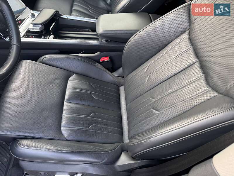 Внедорожник / Кроссовер Audi e-tron 2019 в Черновцах фото 10 Внедорожник / Кроссовер Audi e-tron 2019 в Черновцах