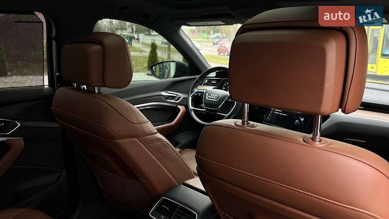 Внедорожник / Кроссовер Audi e-tron 2019 в Львове