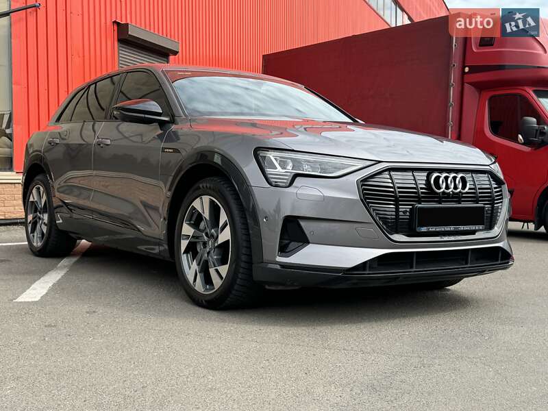 Внедорожник / Кроссовер Audi e-tron 2020 в Одессе