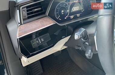 Внедорожник / Кроссовер Audi e-tron 2019 в 