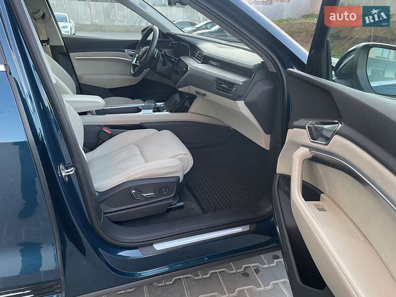 Внедорожник / Кроссовер Audi e-tron 2019 в Одессе