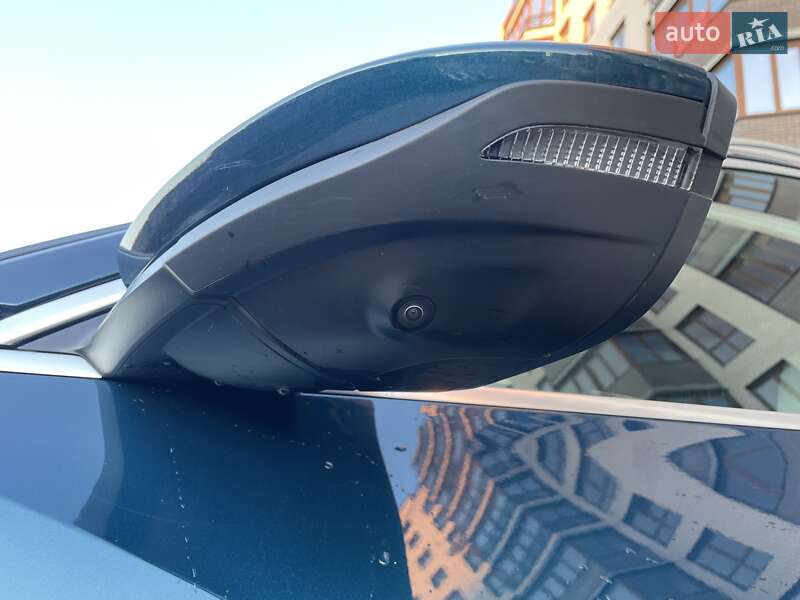 Внедорожник / Кроссовер Audi e-tron 2019 в Одессе