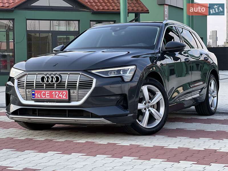 Внедорожник / Кроссовер Audi e-tron 2019 в 
