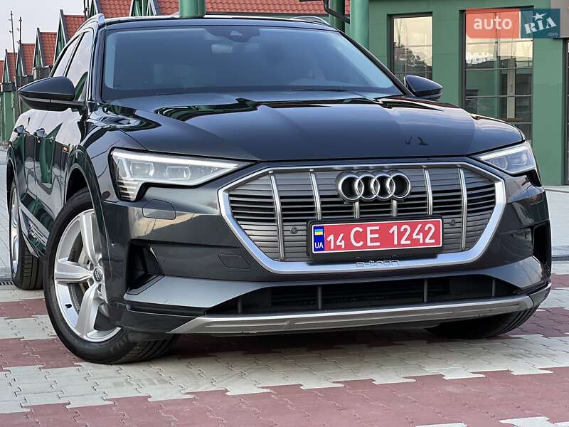 Внедорожник / Кроссовер Audi e-tron 2019 в Киеве