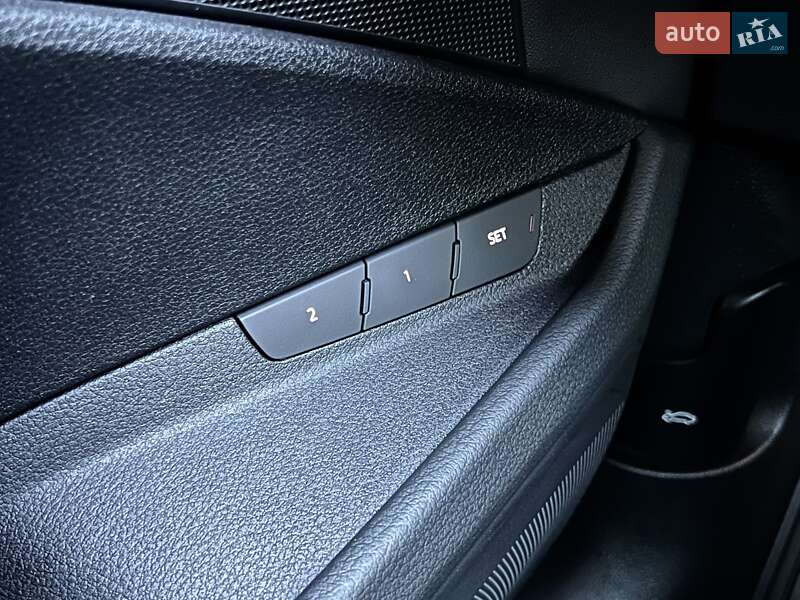 Внедорожник / Кроссовер Audi e-tron 2019 в Киеве
