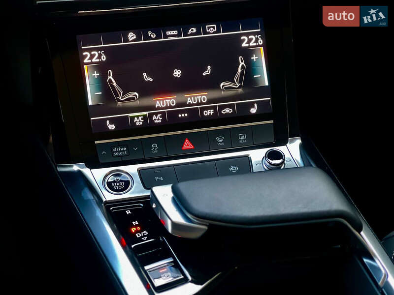 Позашляховик / Кросовер Audi e-tron 2022 в Дніпрі
