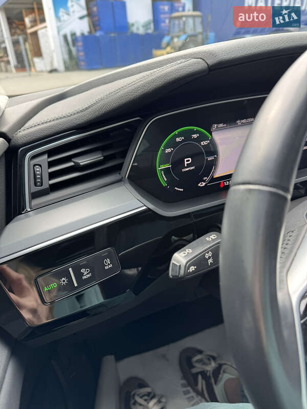 Внедорожник / Кроссовер Audi e-tron 2020 в Ковеле