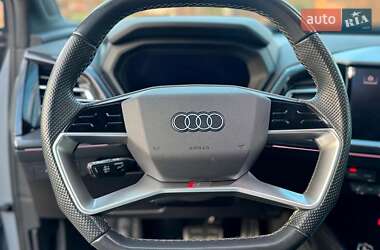 Внедорожник / Кроссовер Audi e-tron 2022 в 