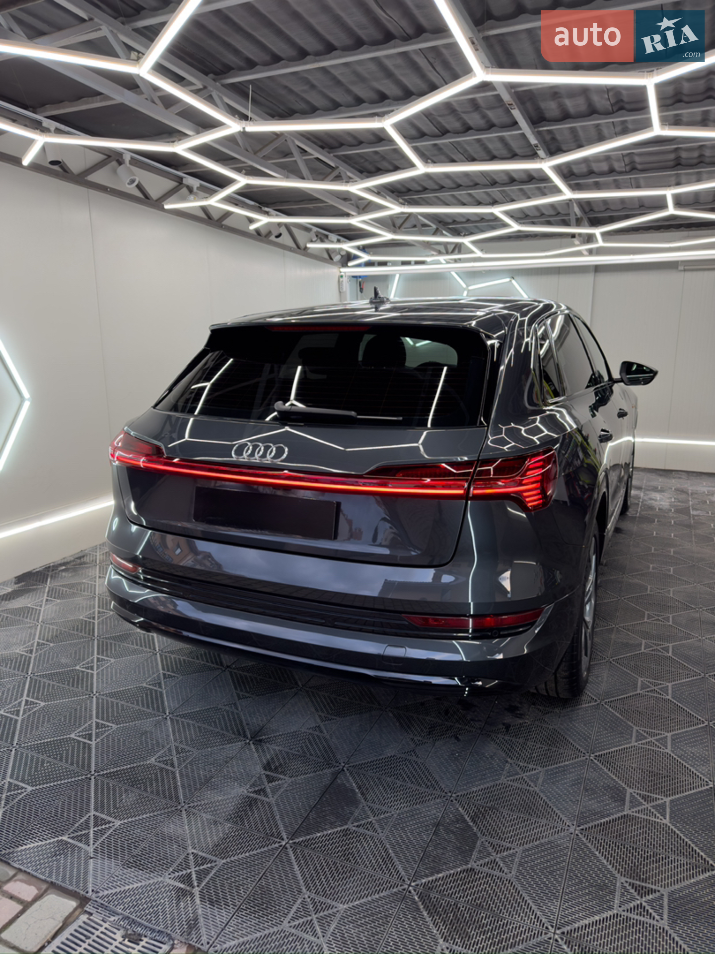 2019 Audi e-tron - мініатюра 7