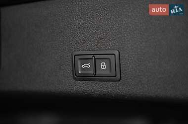 Внедорожник / Кроссовер Audi e-tron 2019 в 