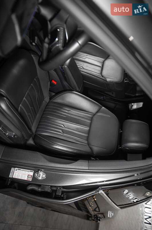 Внедорожник / Кроссовер Audi e-tron 2019 в Одессе