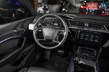 Внедорожник / Кроссовер Audi e-tron 2019 в 