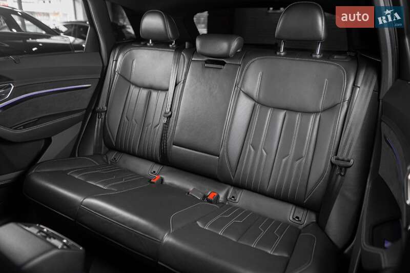 Внедорожник / Кроссовер Audi e-tron 2019 в Одессе