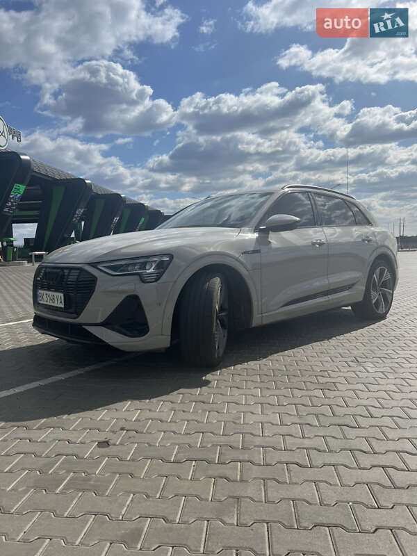 Внедорожник / Кроссовер Audi e-tron 2022 в Одессе